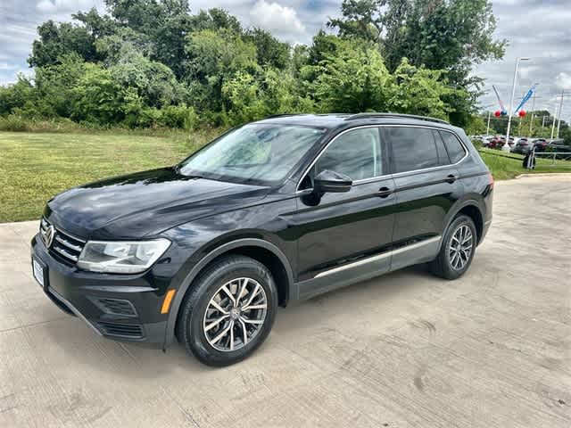 Used 2020 Volkswagen Tiguan SE with VIN 3VV2B7AX8LM081047 for sale in Grapevine, TX