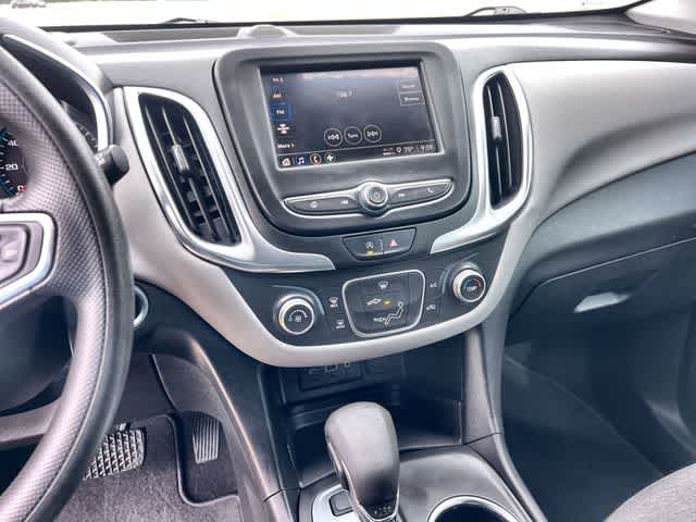 Thumbnail: 2022 Chevrolet Equinox - 18