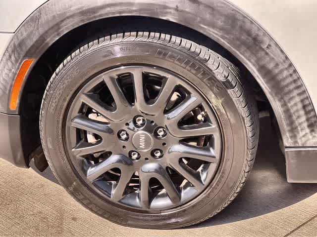 Thumbnail: 2015 MINI Cooper Hardtop - 9