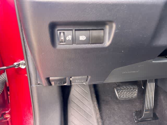 Thumbnail: 2021 Toyota RAV4 - 28