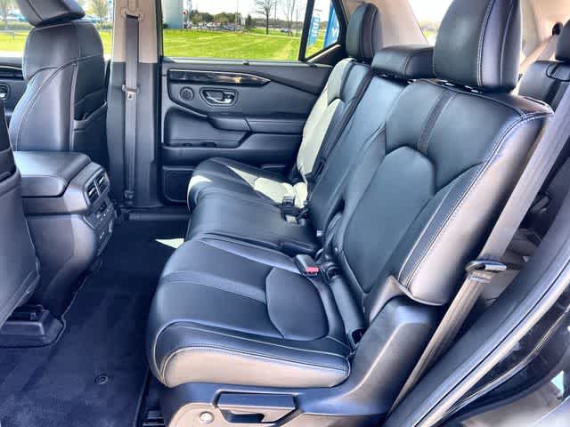 Thumbnail: 2023 Honda Pilot - 14