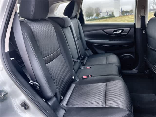 Thumbnail: 2017 Nissan Rogue - 14