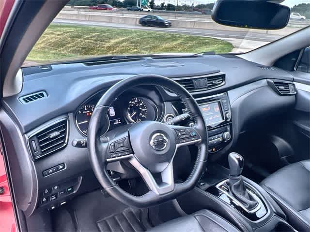 Thumbnail: 2020 Nissan Rogue Sport - 15