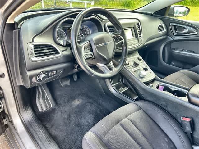 2015 Chrysler 200 Limited 2