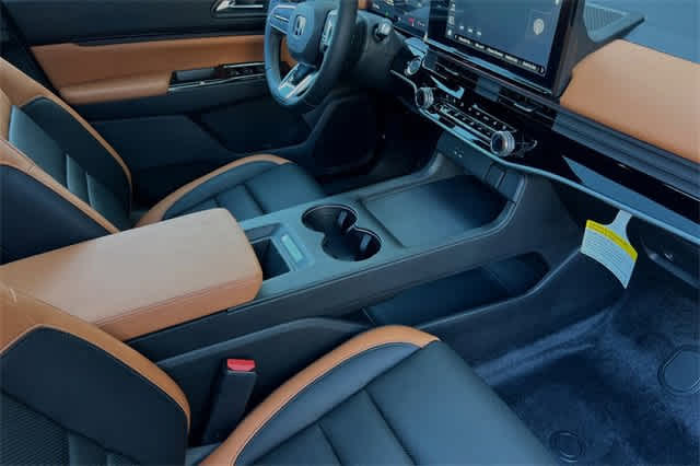 Thumbnail: 2025 Honda Prologue - 24