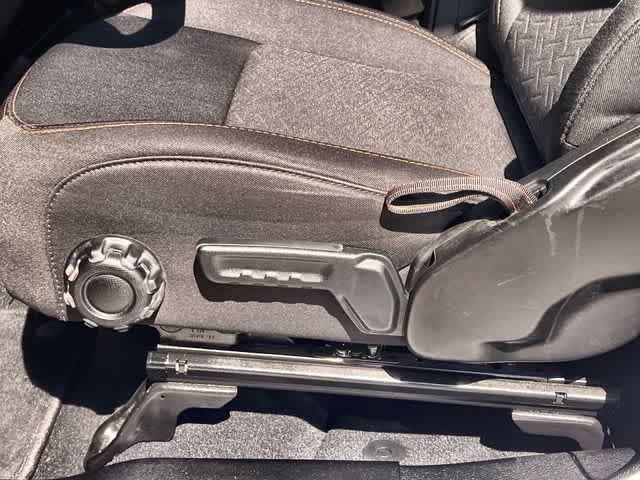 Thumbnail: 2022 Jeep Gladiator - 32