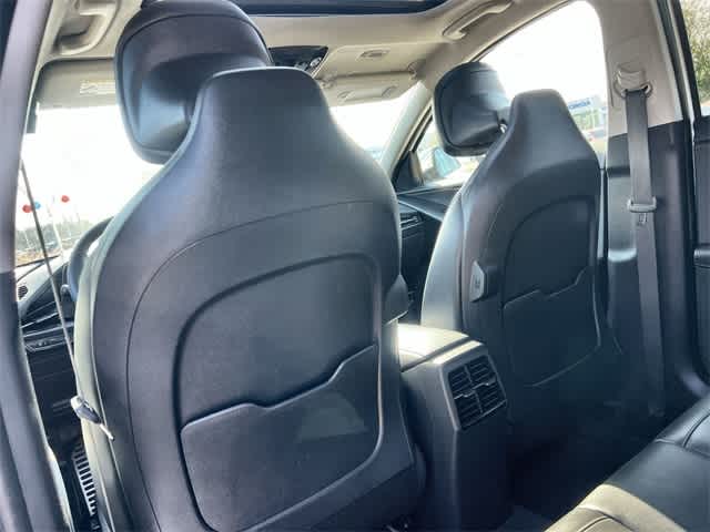 Thumbnail: 2023 Kia Niro - 13