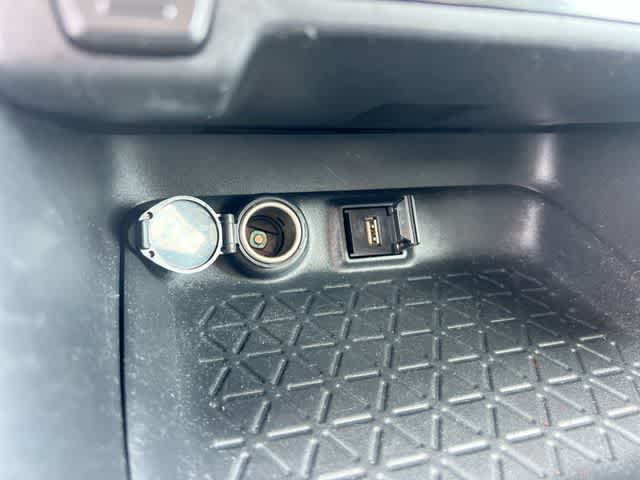 Thumbnail: 2021 Toyota RAV4 - 28