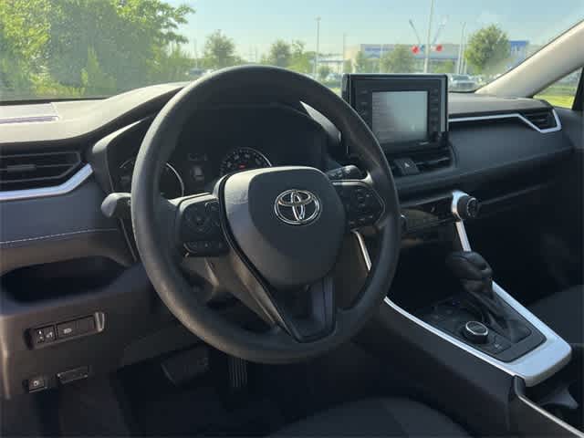 2021 Toyota RAV4 LE 15
