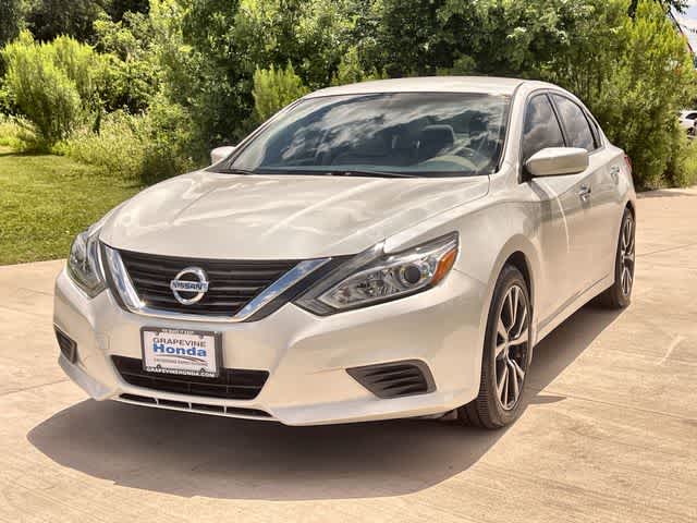 Thumbnail: 2016 Nissan Altima - 2
