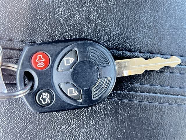 Thumbnail: 2010 Lincoln MKZ - 21