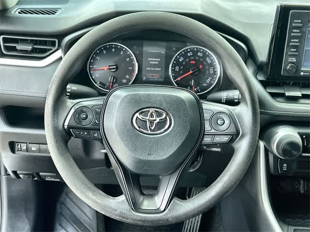 Thumbnail: 2021 Toyota RAV4 - 17