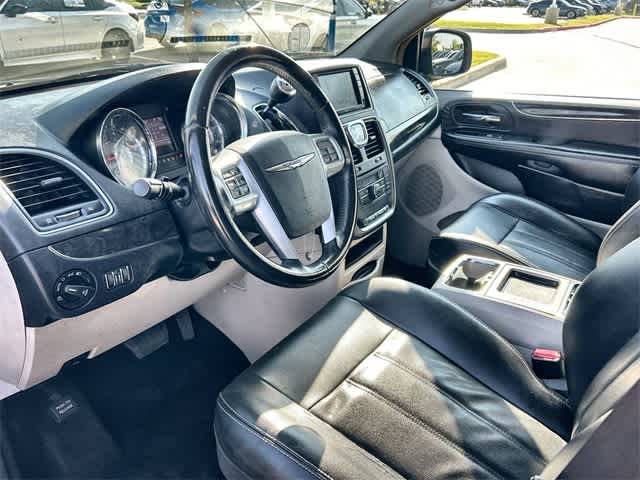 Used 2014 Chrysler Town & Country Touring with VIN 2C4RC1BG9ER126921 for sale in Grapevine, TX