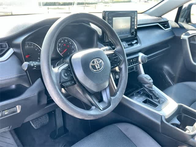 Thumbnail: 2021 Toyota RAV4 - 15