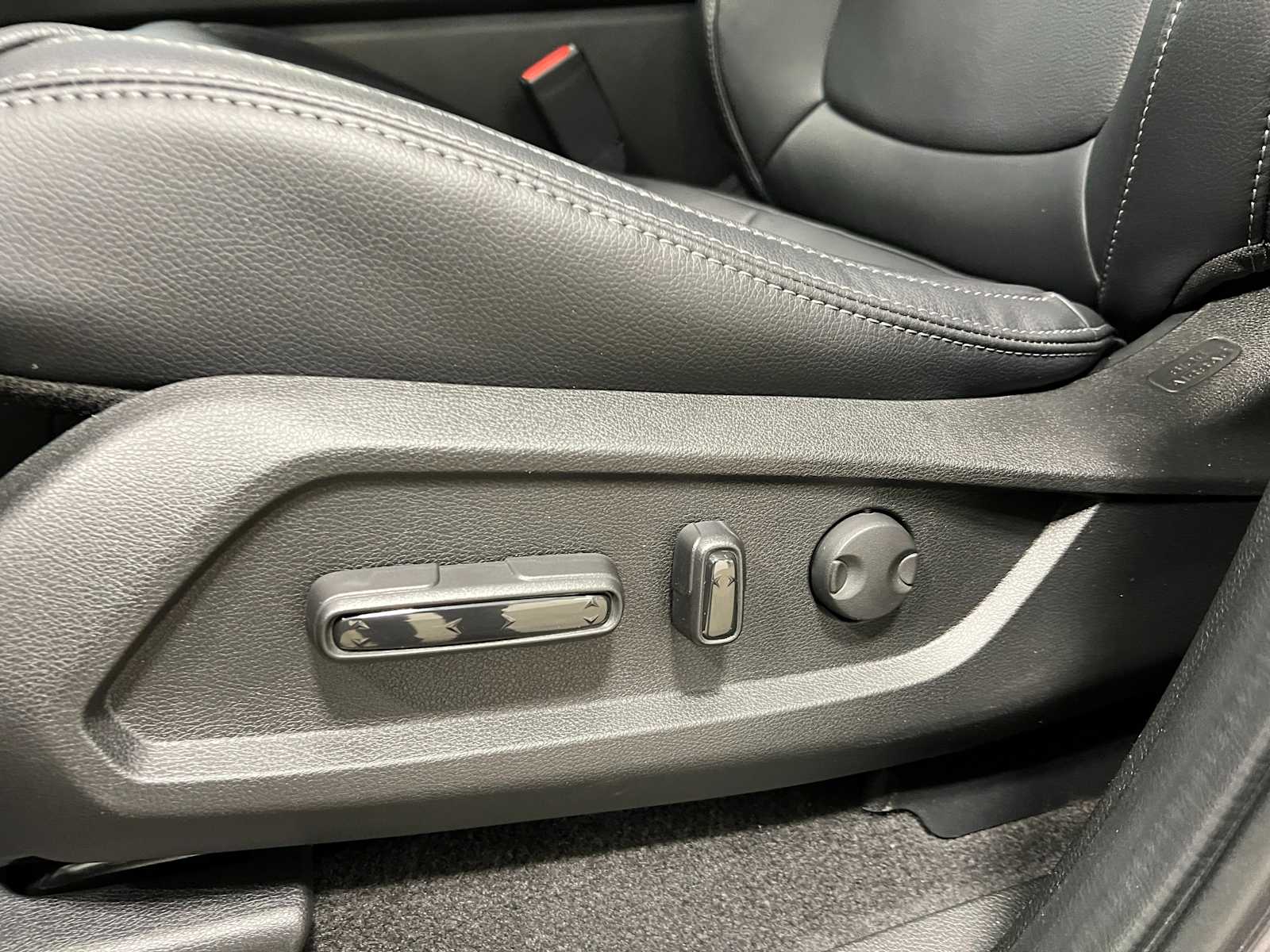 Thumbnail: 2025 Honda Pilot - 14