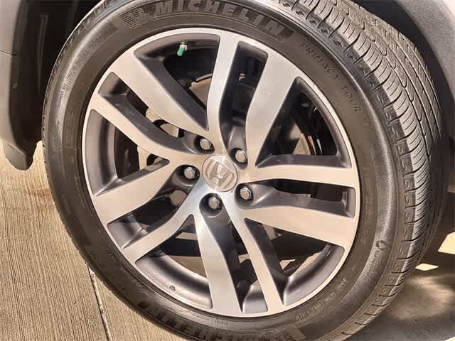 Thumbnail: 2017 Honda Pilot - 9