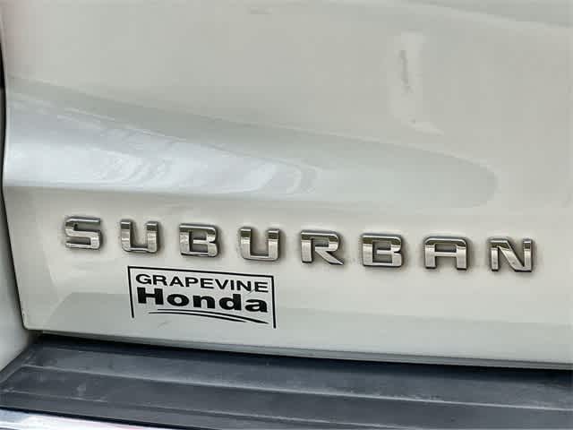 2015 Chevrolet Suburban LTZ 11
