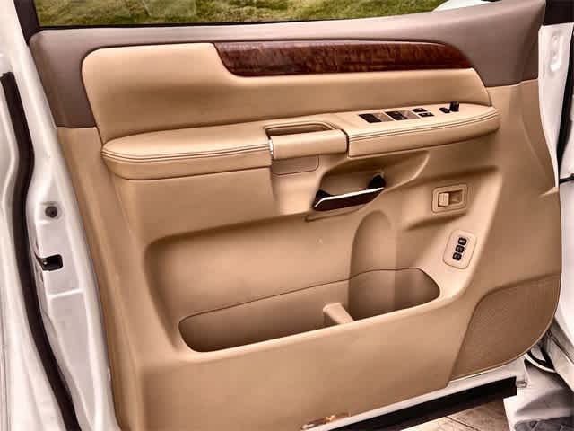 Thumbnail: 2012 Nissan Armada - 30