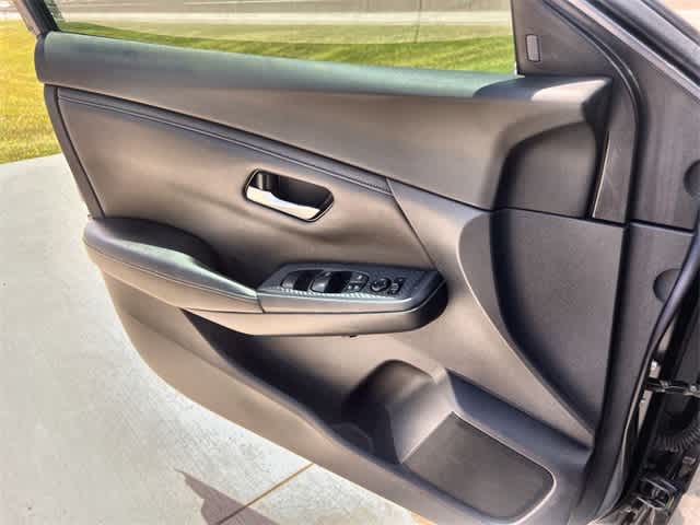 Thumbnail: 2020 Nissan Sentra - 30