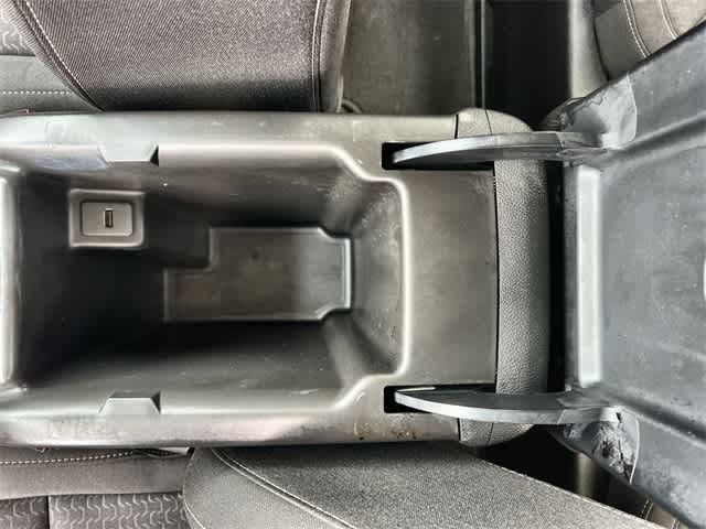 Thumbnail: 2015 GMC Canyon - 27