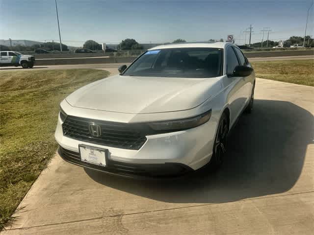 2023 Honda Accord Hybrid Sport photo 2