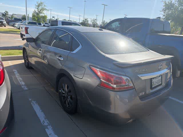 Thumbnail: 2015 Nissan Altima - 7