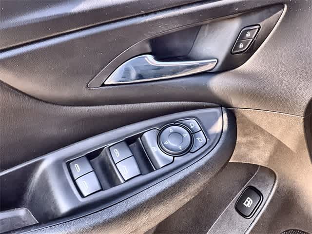 Thumbnail: 2017 Chevrolet Volt - 30