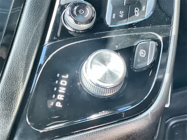 Thumbnail: 2020 Chrysler Pacifica - 16