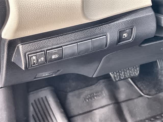 Thumbnail: 2024 Toyota Corolla - 28