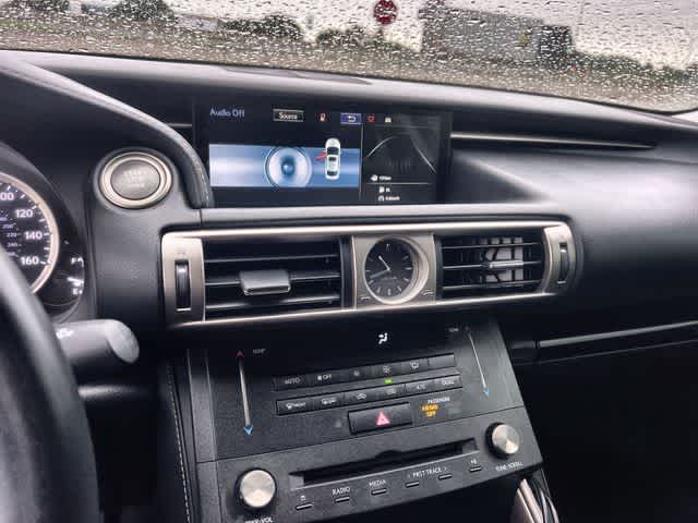 Thumbnail: 2015 Lexus IS - 18