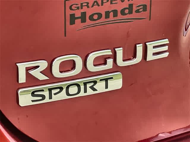 Thumbnail: 2020 Nissan Rogue Sport - 8