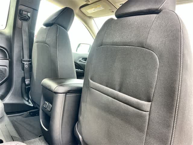 Thumbnail: 2015 GMC Canyon - 13