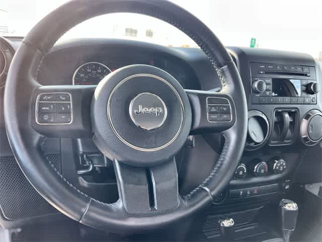 Thumbnail: 2017 Jeep Wrangler - 17