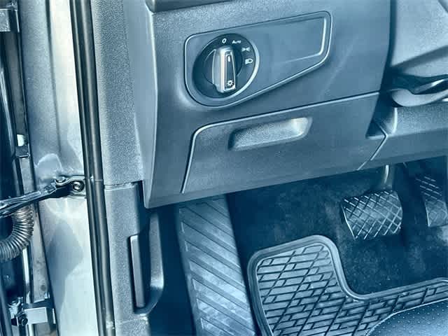 Thumbnail: 2022 Volkswagen Tiguan - 29