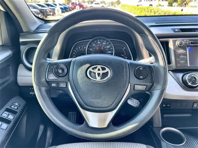 Thumbnail: 2013 Toyota RAV4 - 17