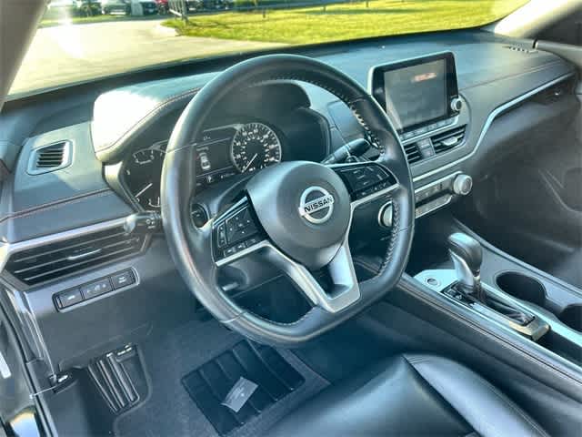 Thumbnail: 2020 Nissan Altima - 15