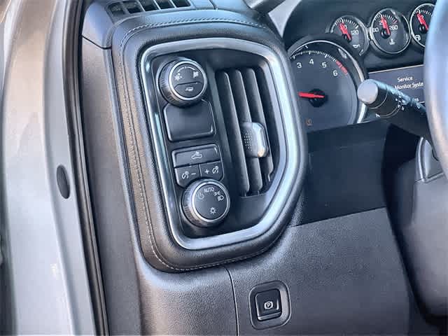 Thumbnail: 2019 Chevrolet Silverado 1500 - 29