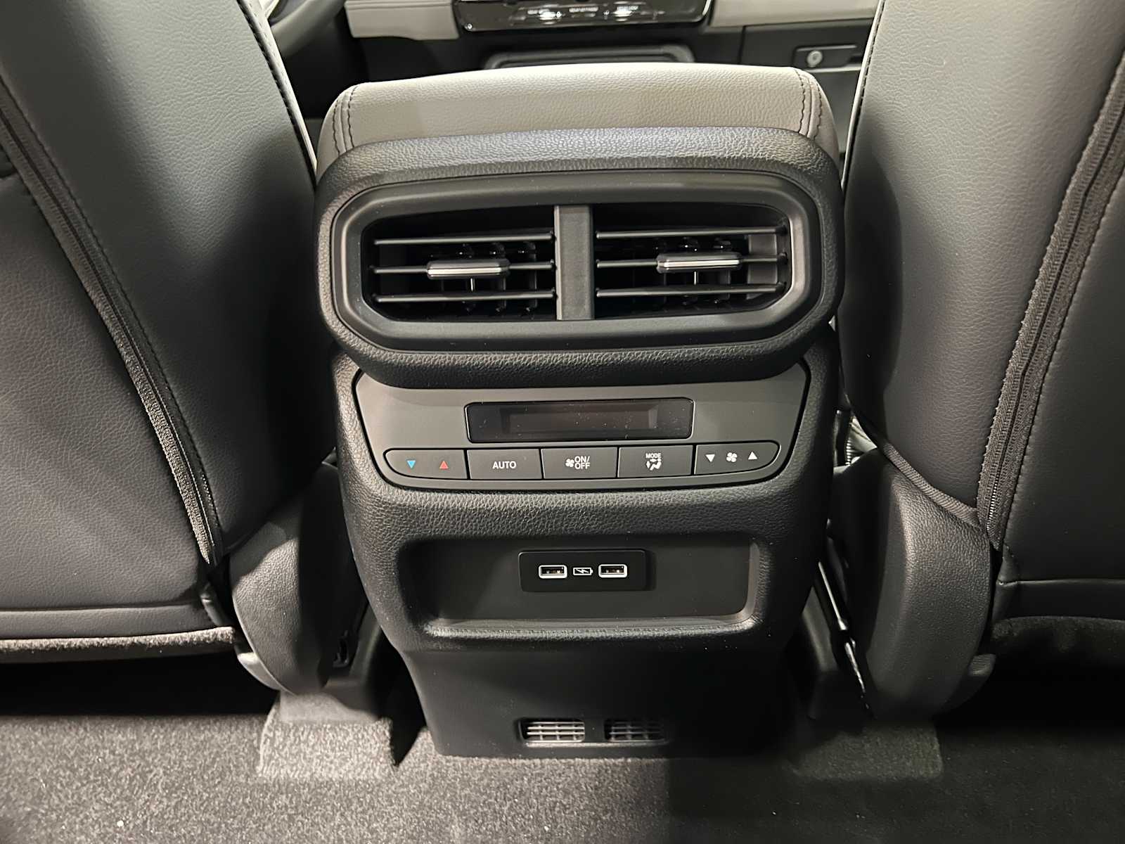 Thumbnail: 2025 Honda Pilot - 29