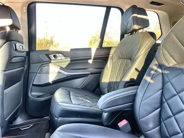 Thumbnail: 2023 BMW X7 - 14