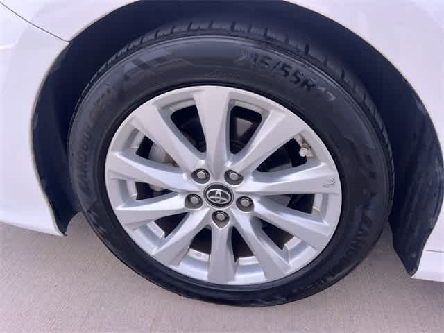 Thumbnail: 2019 Toyota Camry - 9