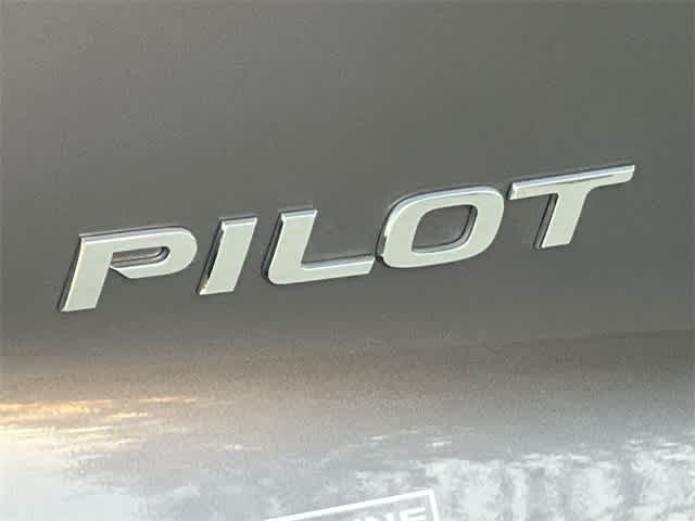Thumbnail: 2019 Honda Pilot - 8
