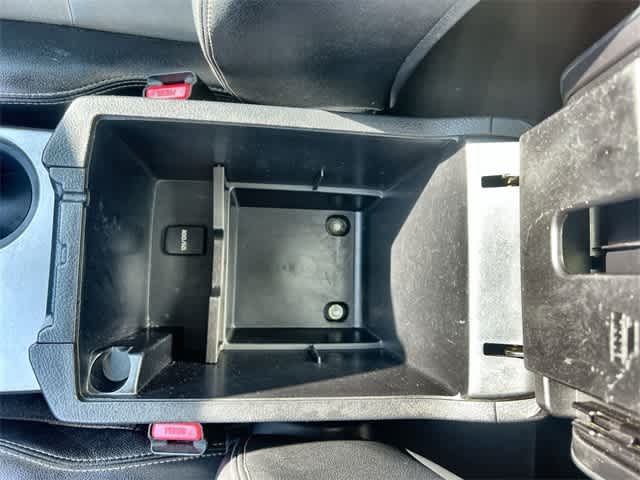 Thumbnail: 2015 Toyota 4Runner - 27