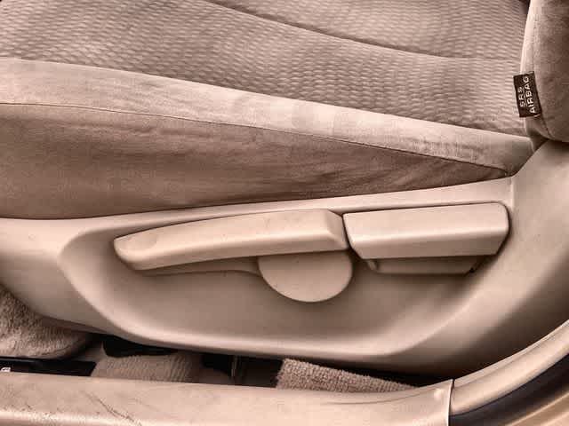 Thumbnail: 2011 Toyota Camry - 29