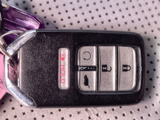 Thumbnail: 2019 Honda Pilot - 21