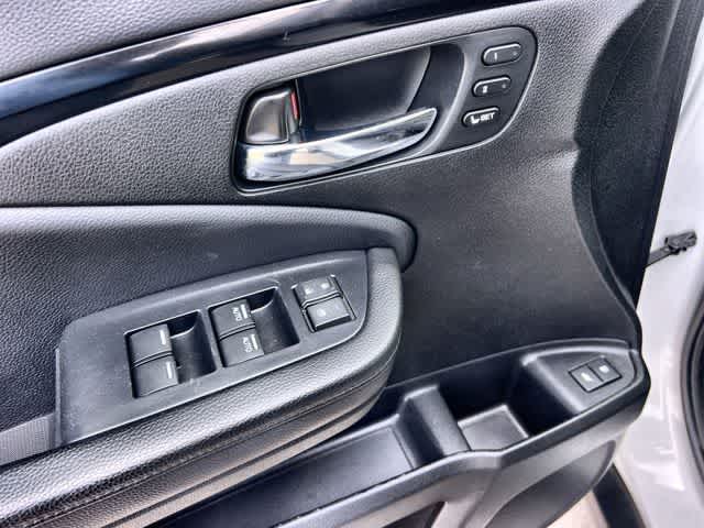 Thumbnail: 2020 Honda Passport - 30