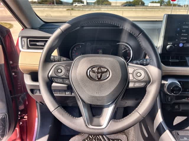 Thumbnail: 2025 Toyota RAV4 - 17