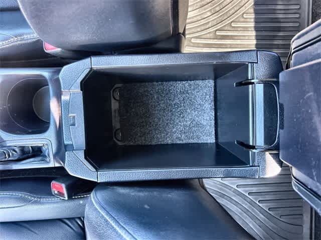 Thumbnail: 2013 Toyota RAV4 - 27