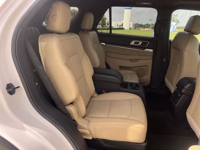 Thumbnail: 2017 Ford Explorer - 14