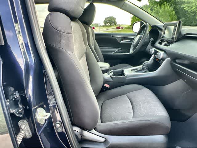 Thumbnail: 2019 Toyota RAV4 - 11