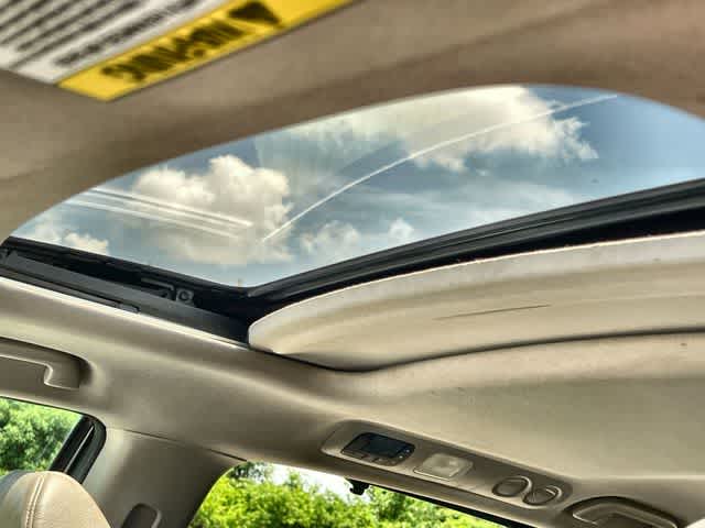 Thumbnail: 2015 Honda Odyssey - 32